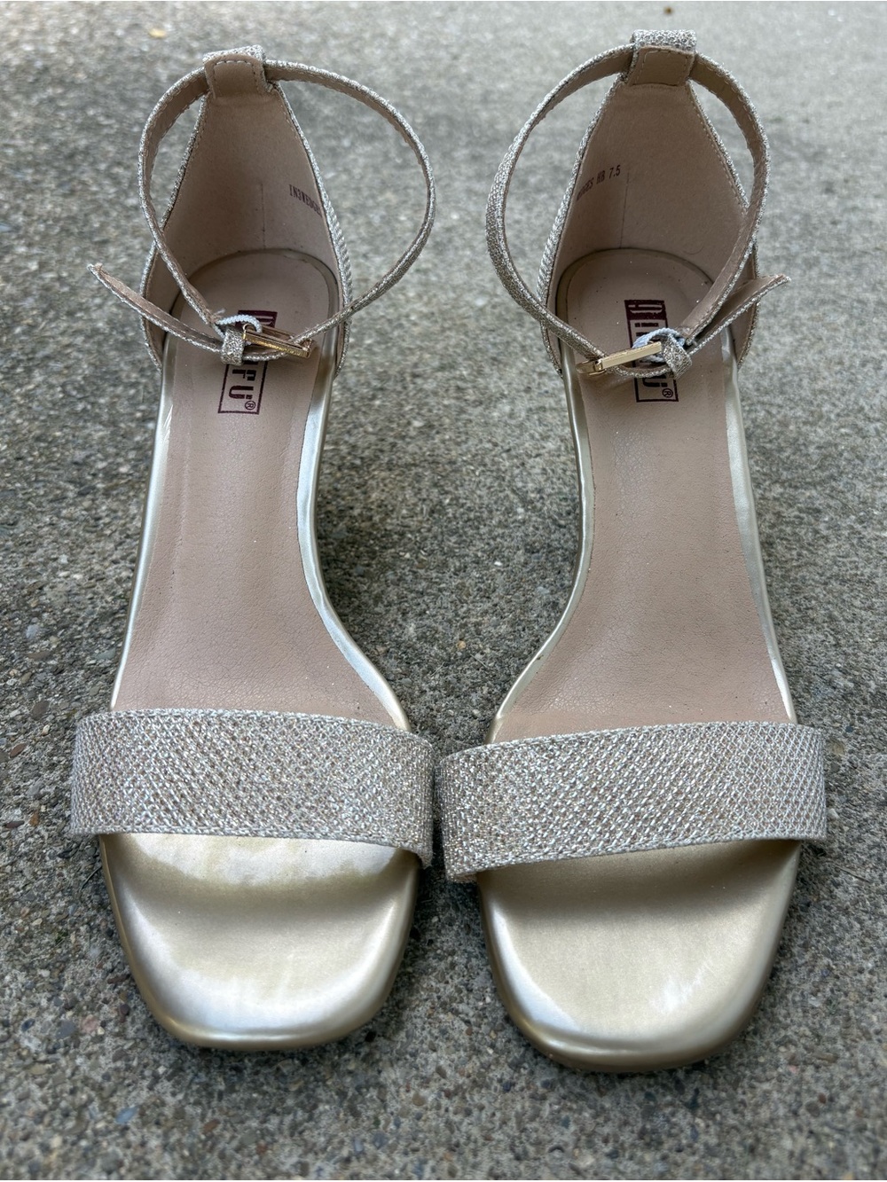 IDIFU Gold Metallic and Glitter Champagne Ankle Strap Dress Sandals Size 7.5